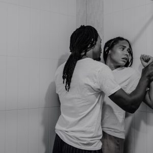 O que é um relacionamento abusivo e os seus estágios